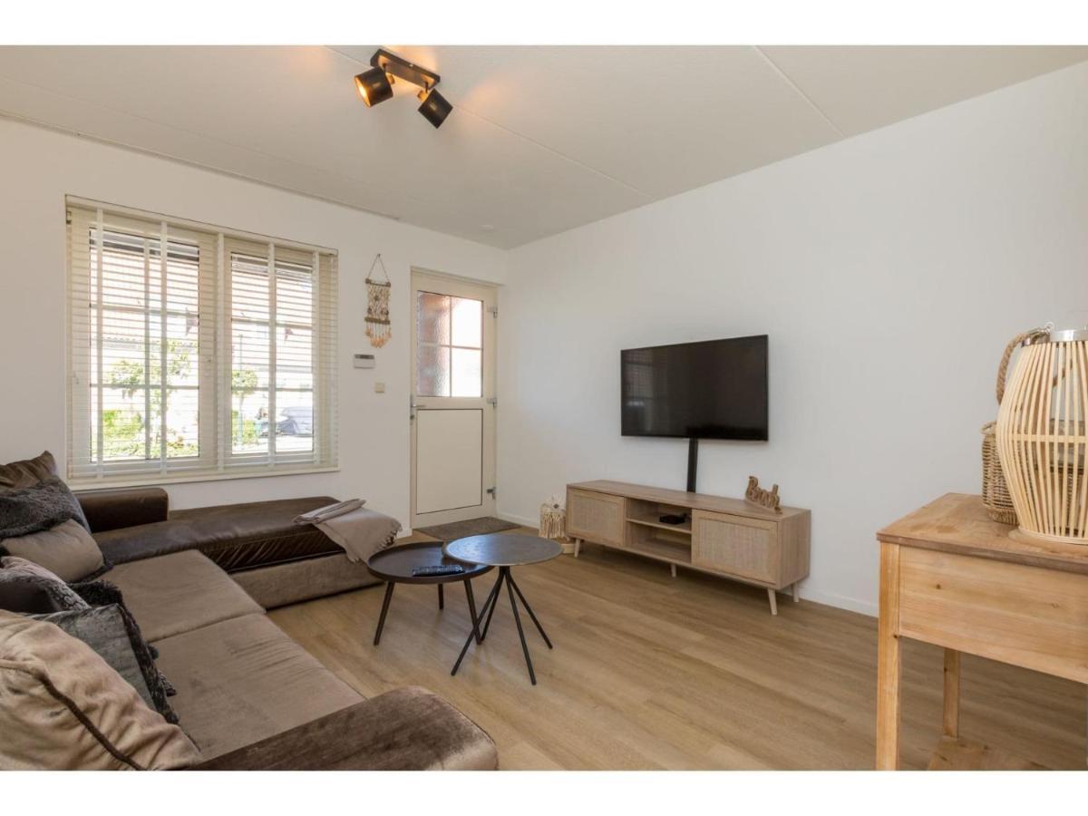 Quietly Located House Within Walking Distance Of The Beach Domburg Exterior foto